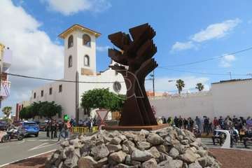 Telde brinda un homenaje a sus sanitarios/TA/Acfi Press.